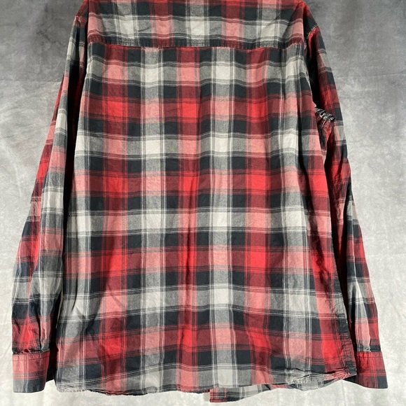 Columbia Red / Black Plaid Long Sleeve Button Up Shirt Men's Size Large - Picture 5 of 7